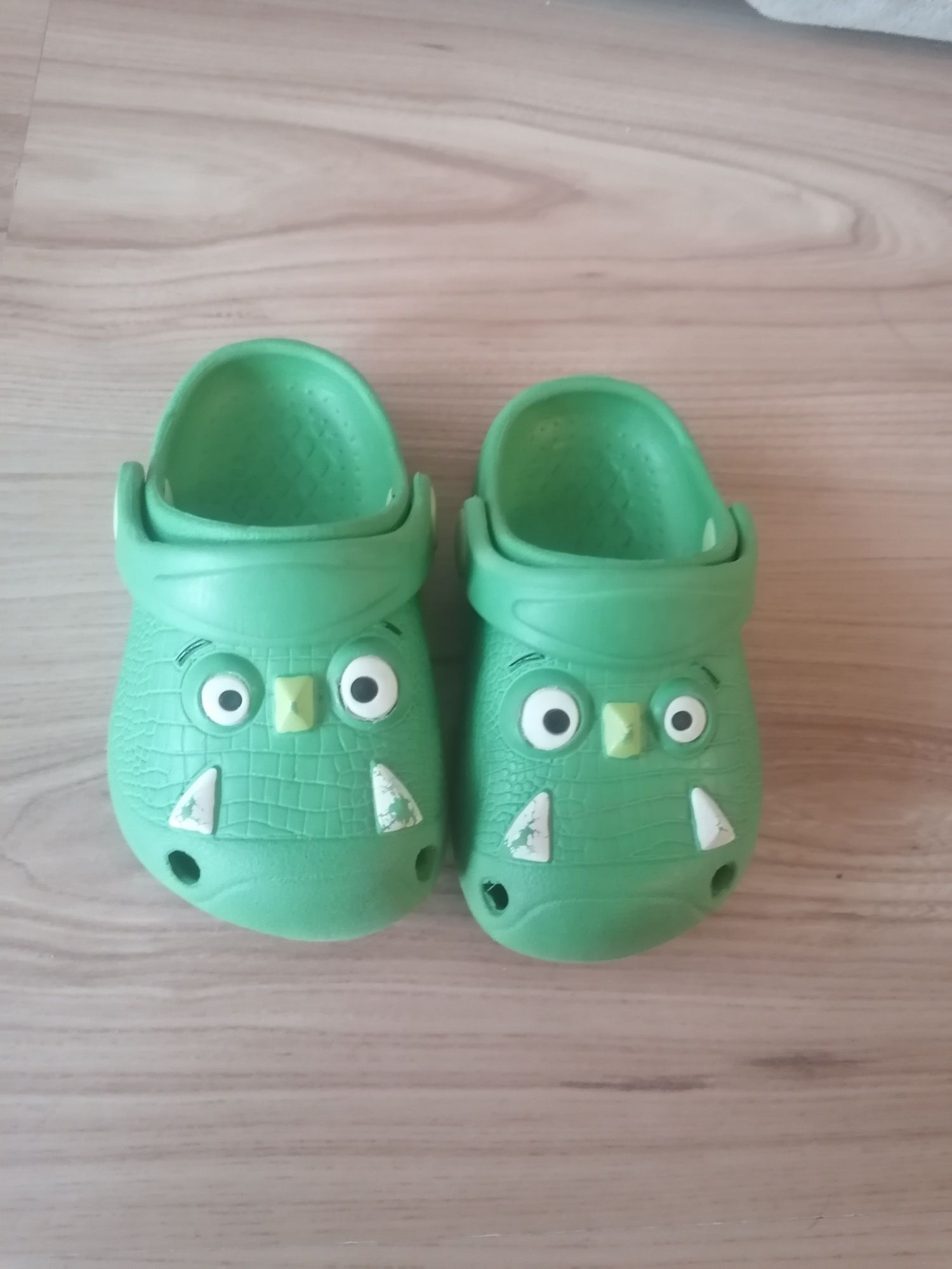 Kapcie pantofle crocsy dziecięce r22