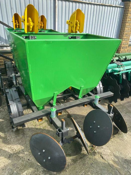 Картоплесаджалка двохрядна