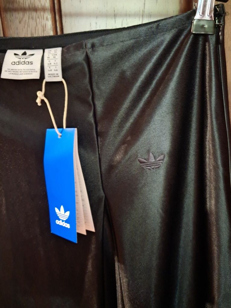 Спідниця adidas, 40 р.