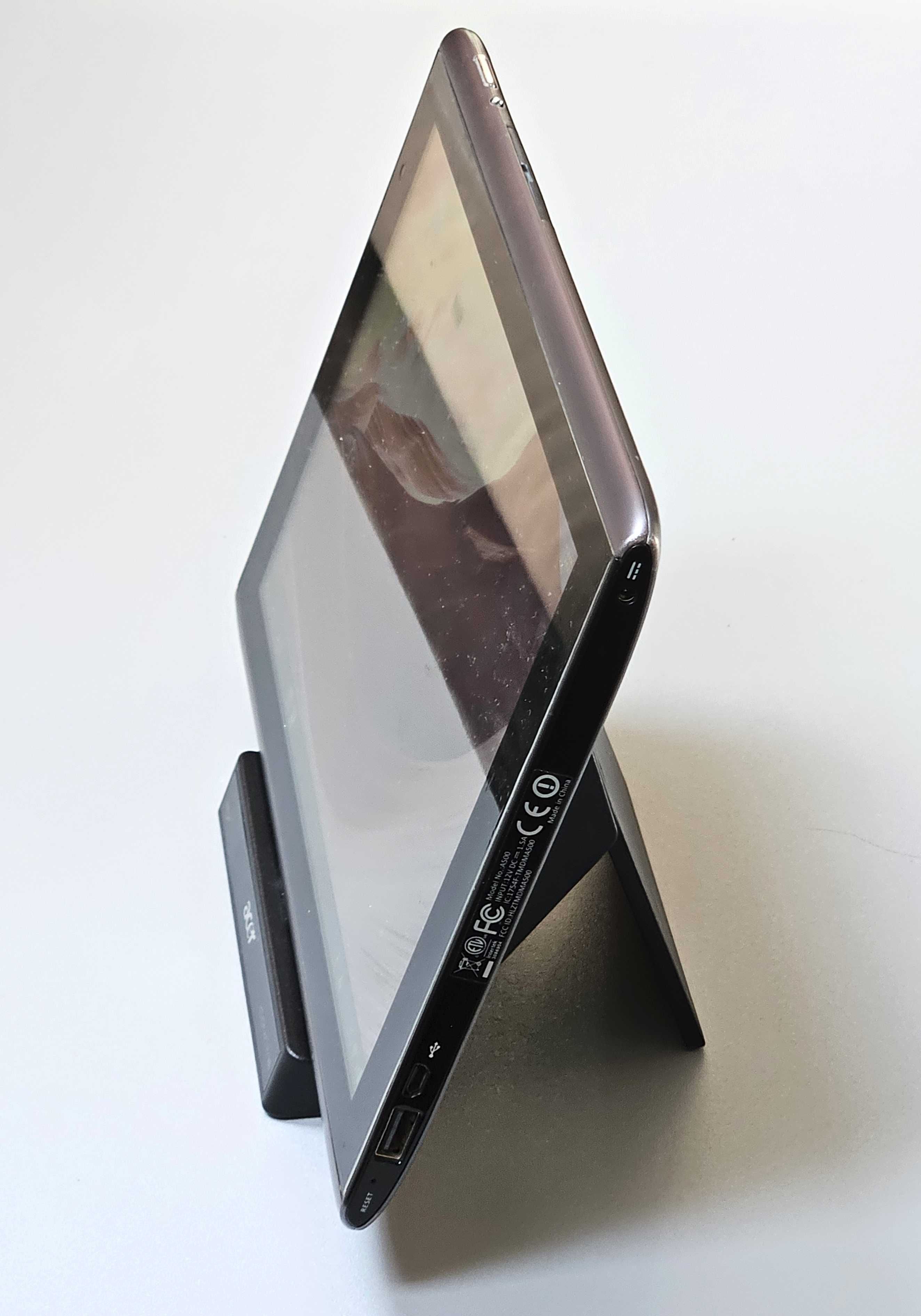 Планшет Acer A500 c док-станцией, часы, фоторамка