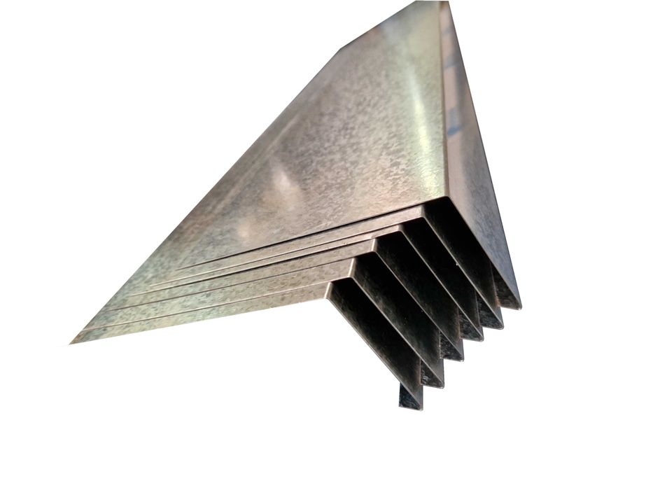 Precyzyjne cięcie i gięcie blach, obróbki blacharskie