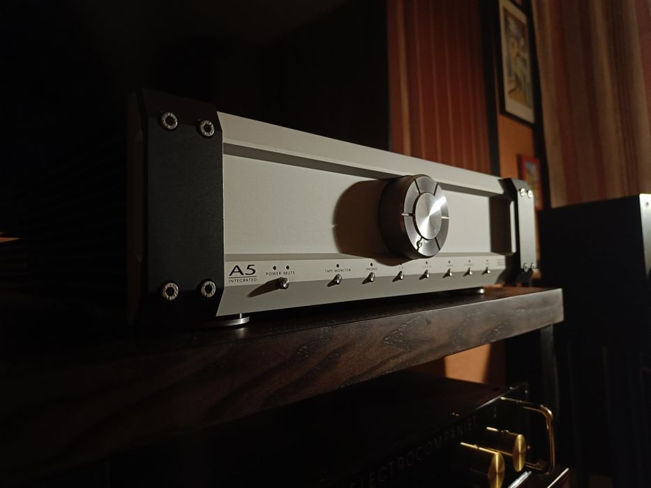 Musical fidelity A5 (250/400Watt)