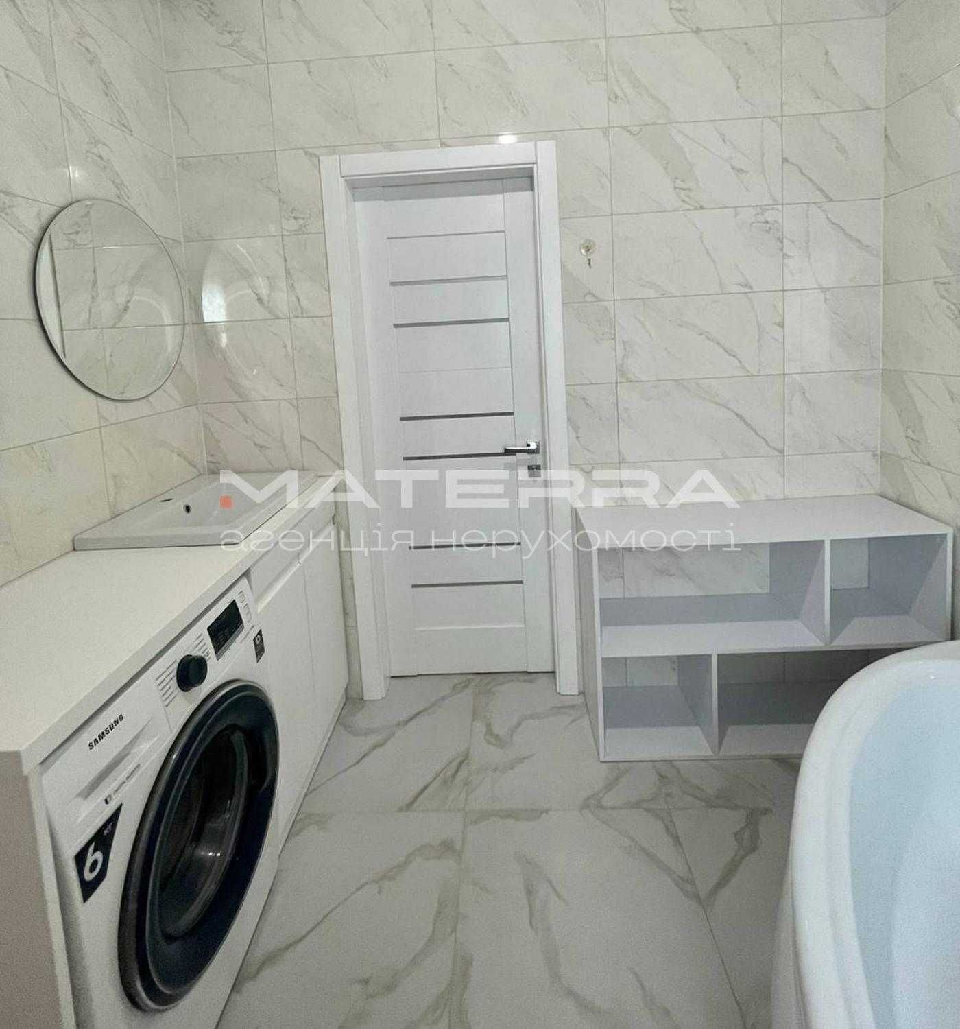 Продаж будинку 100м2 з частковим ремонтом село Нове