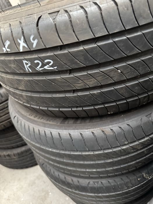 Komplet opon letnich 225/45/17 MICHELIN Demo F-Vat
