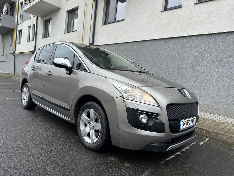 Автомобіль Peugeot 3008