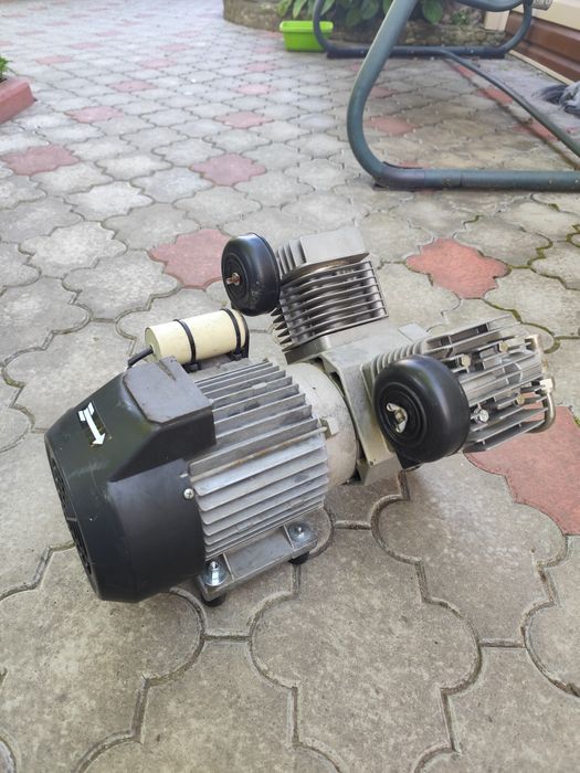 Стоматологічний компресор.Стоматологический компрессор.