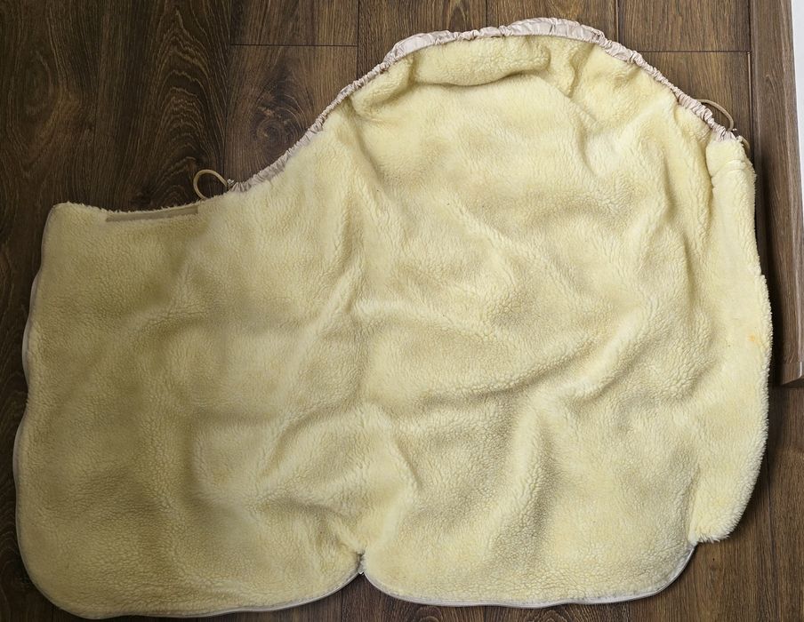 Зимний конверт  для новорожденного на овчине