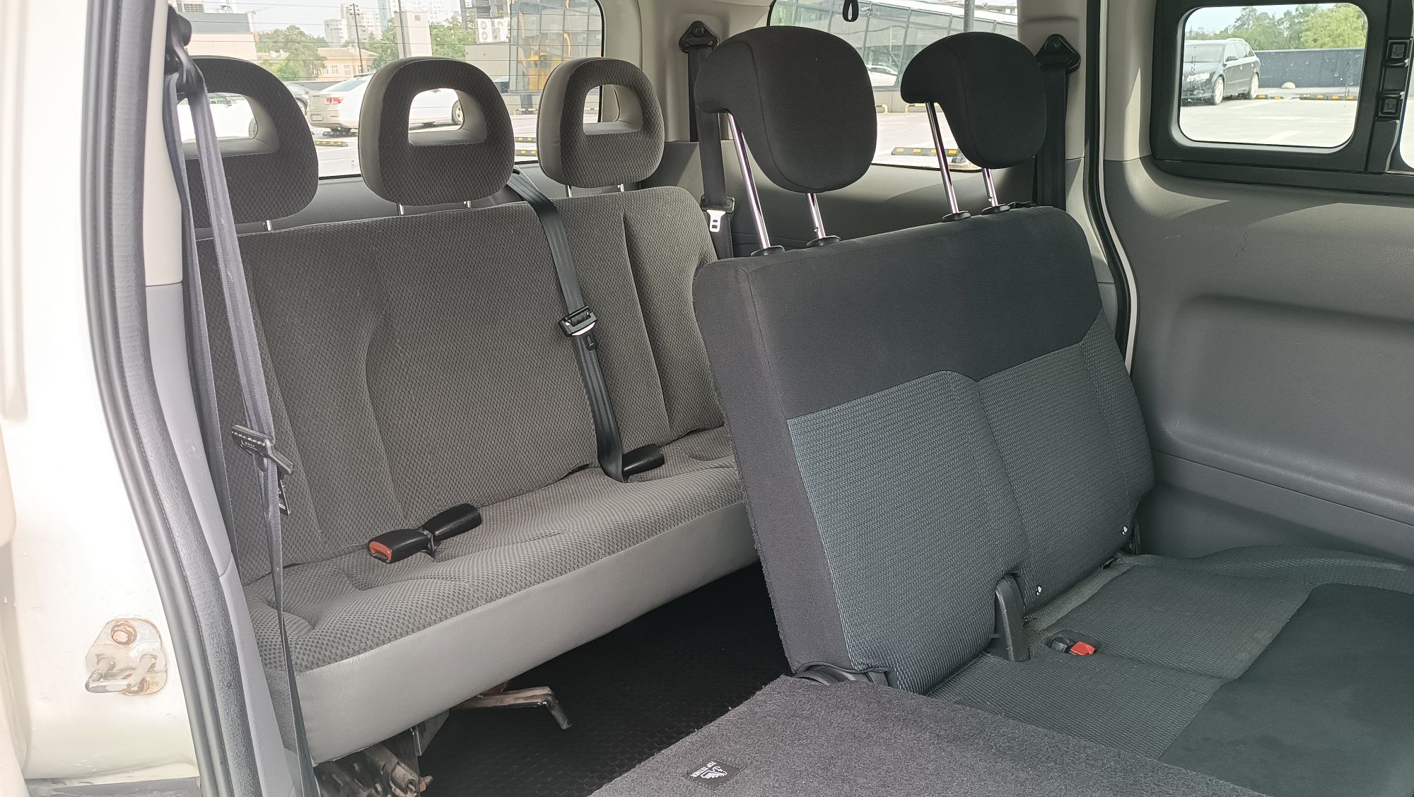 Електричний e-NV200