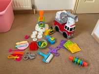 Zestaw do ciastoliny PlayDoh wóz strażacki maszynka do makaronu