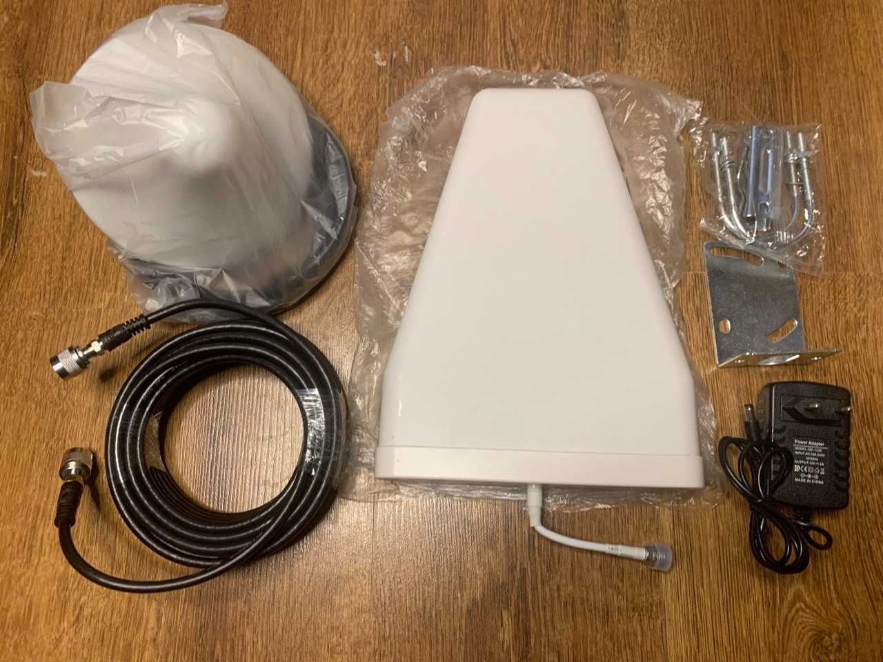 GSM репитер, усилитель  связи 900 1800 2100 WCDMA  + Интернет 2G/3G/4G