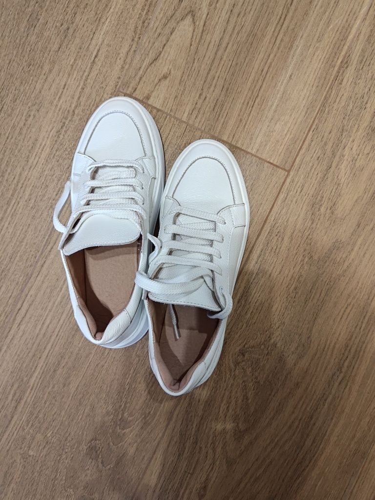 Кеди кросівки нові білі
