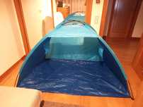 Tenda de praia para proteção do vento e do sol