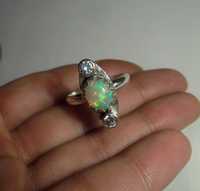 naturalny opal etiopski - pierścionek "art deco"