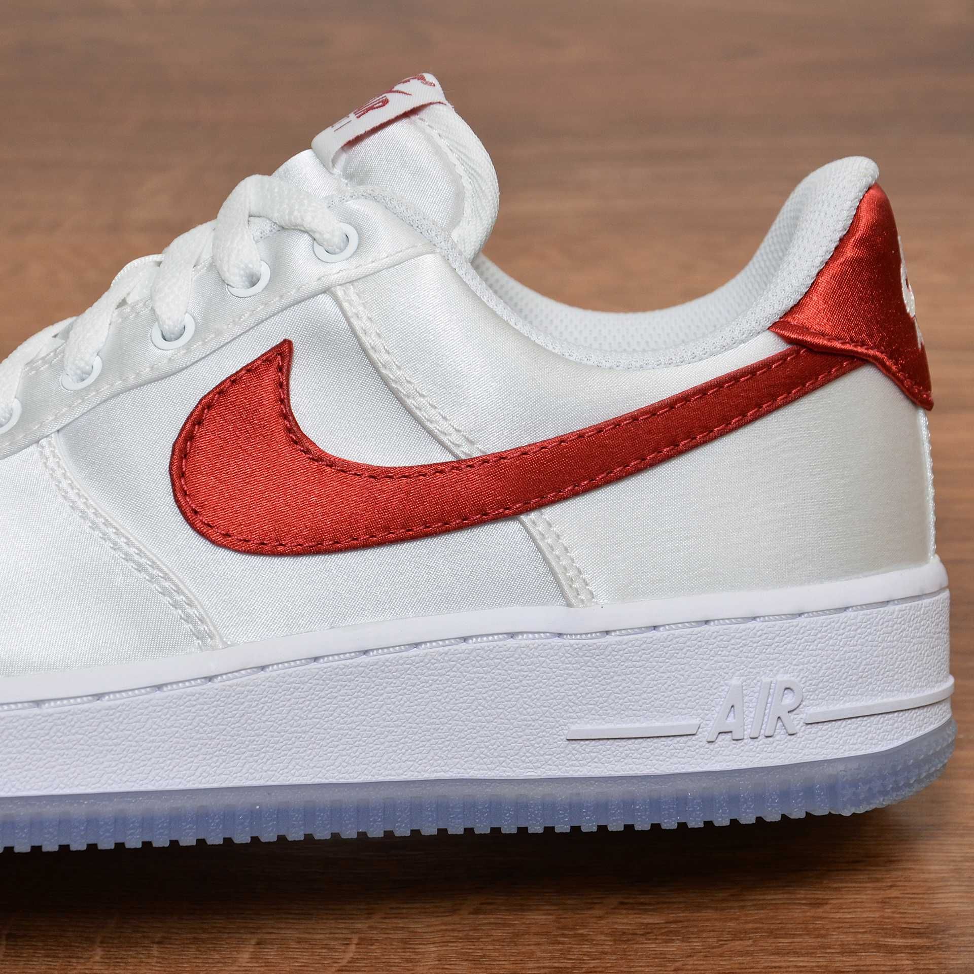 Nike Air Force 1 Low Satin кроссовки оригинал 38.5 / 24.5см