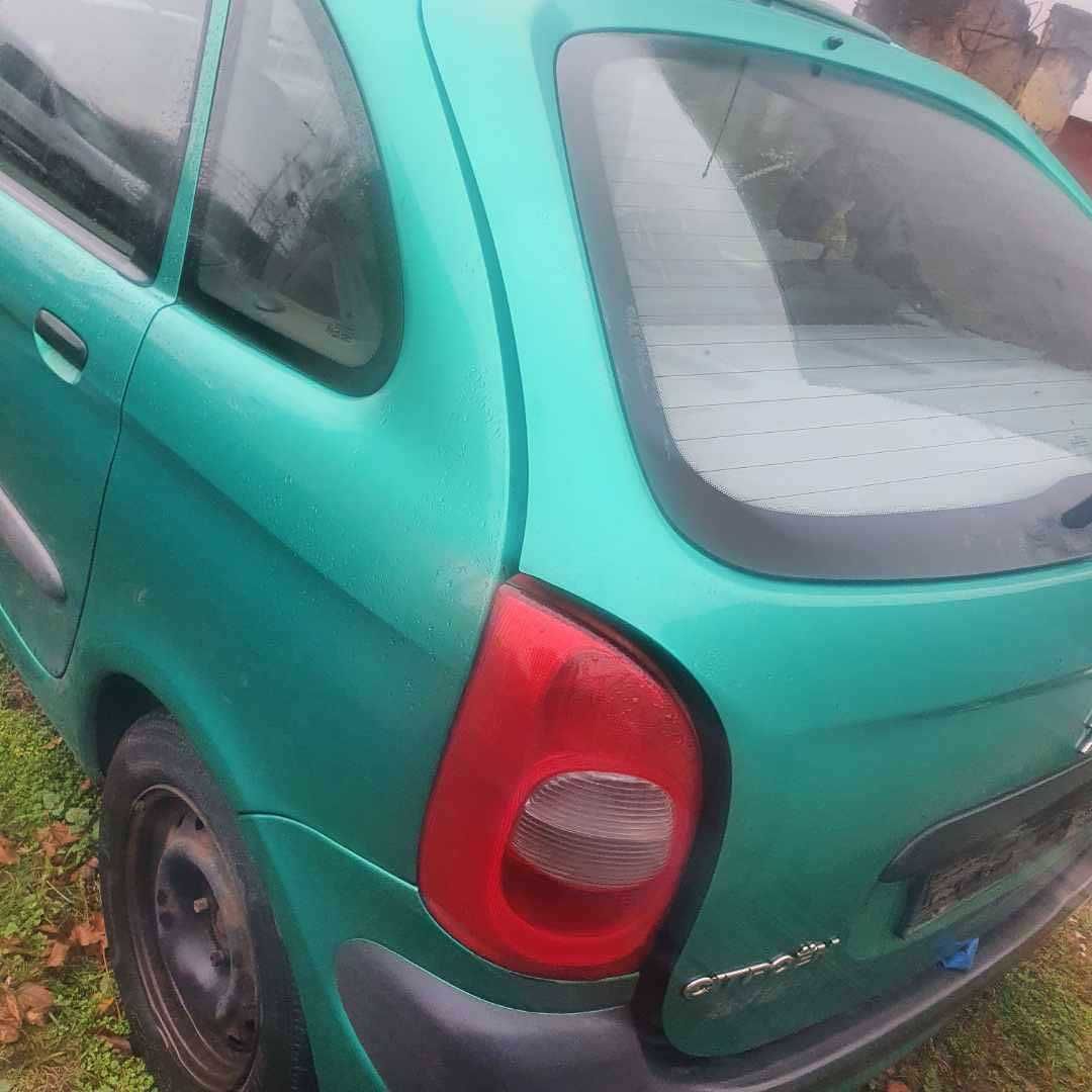 Citroen Xsara Picasso 1.8 benzyna kolor zielony metalik KRX na części