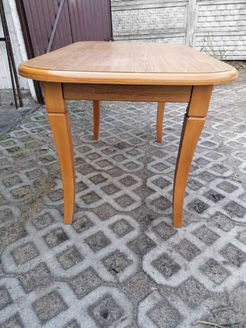 stół drewniany w super stanie