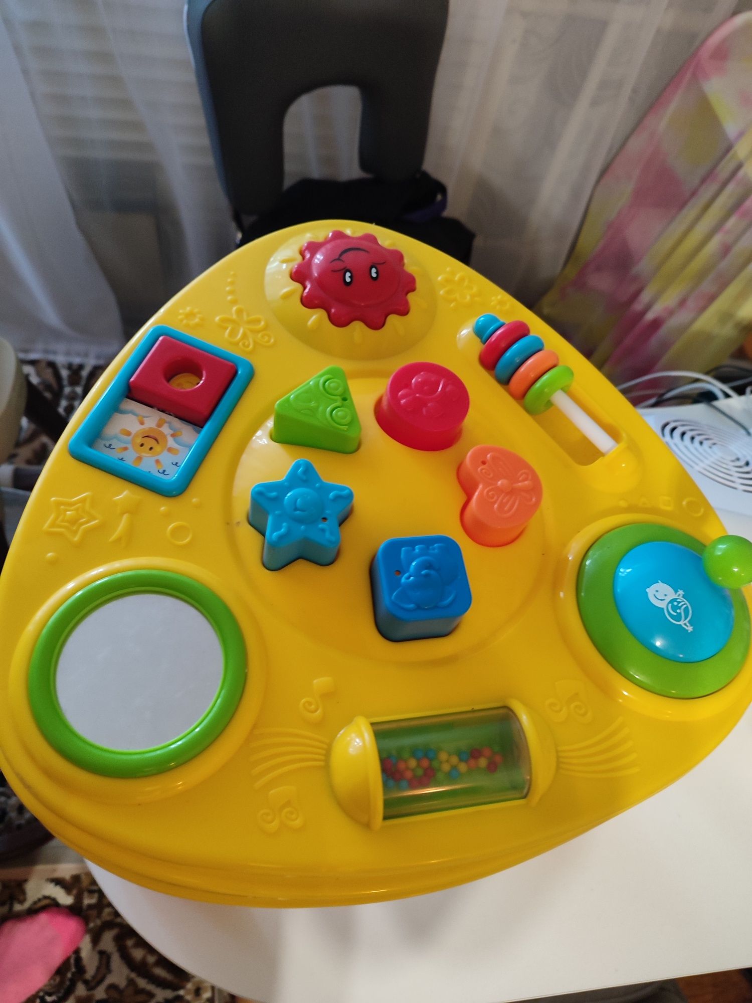 Розвиваюча іграшка Продам стіл новий