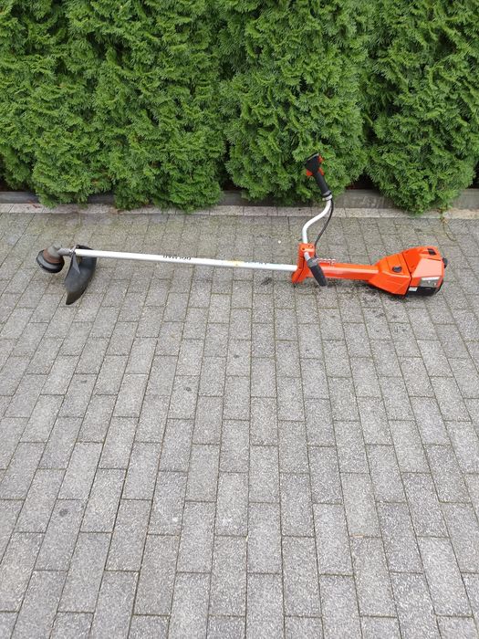 Kosa podkaszarka spalinowa