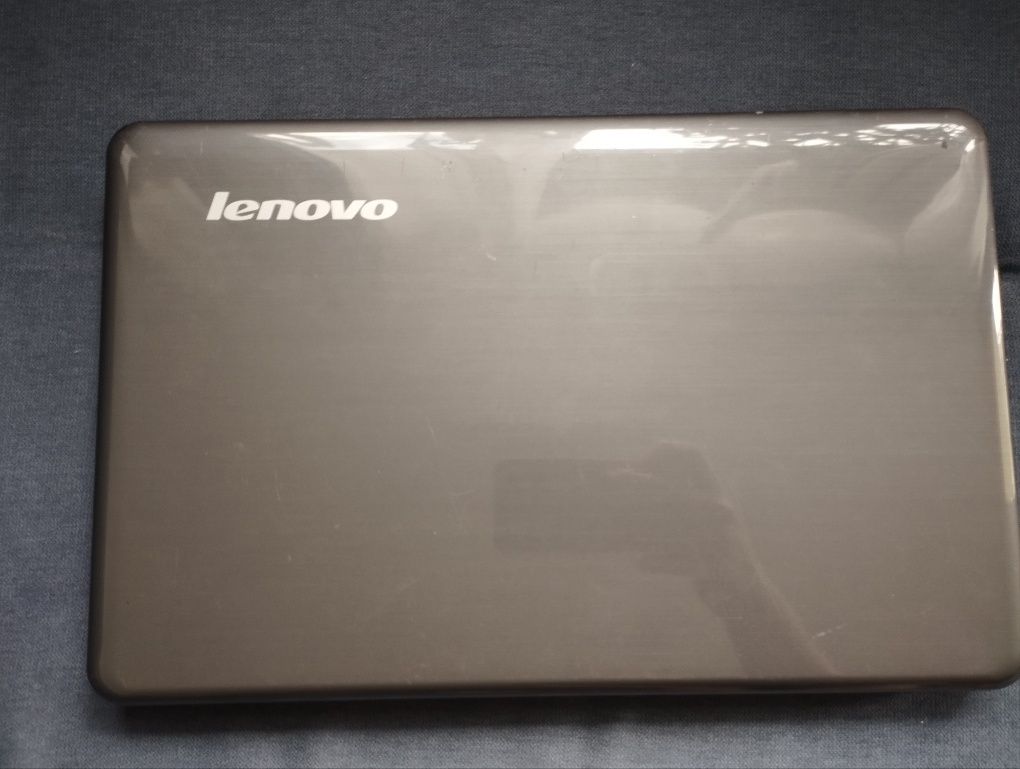 Laptop Lenovo G550