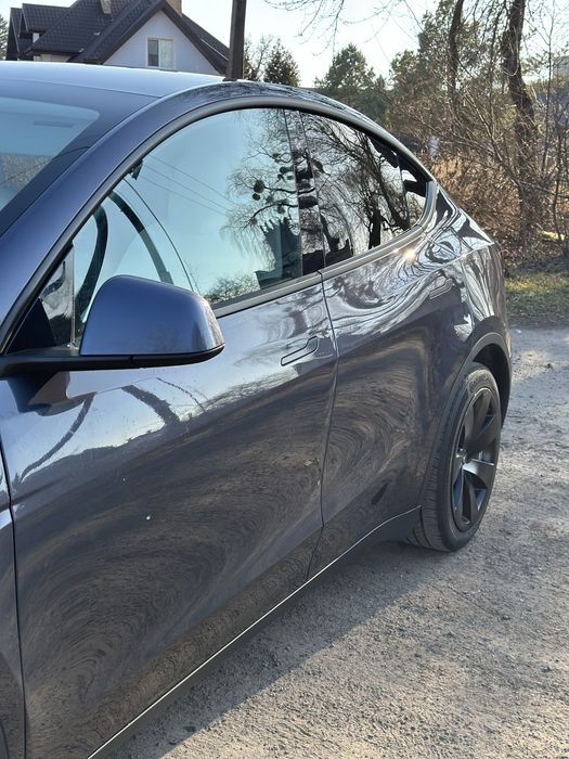 Tesla Y 2021/2022рік