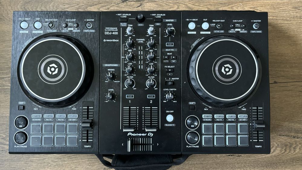 Pioneer DDJ 400 kontroler recordbox, algoriddim