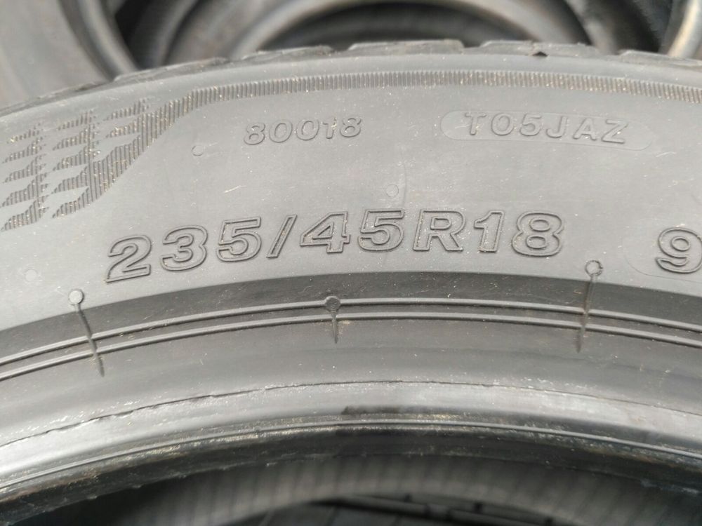 235/45/18 Bridgestone T005