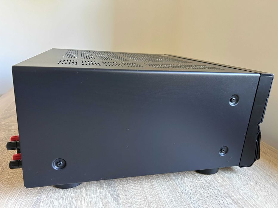 Amplituner Onkyo TX-NR807