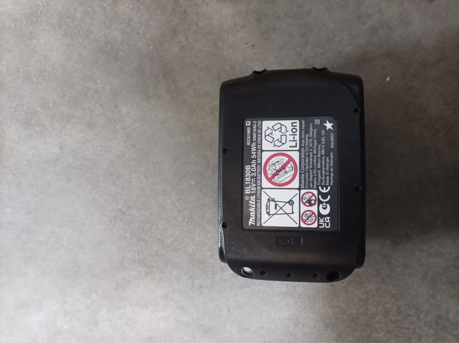 Nieudany prezent Oryginalny akumulator Li-ion BL1850B MAKITA 18V 3.0AH