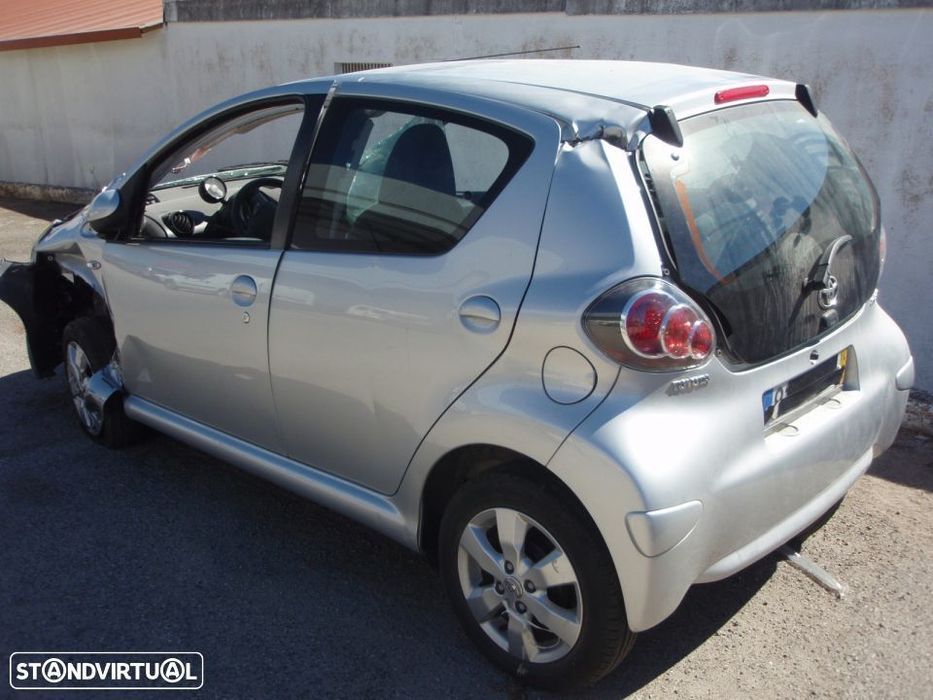 Pecas de mecanica e chapa - Toyota Aygo 1.0 ( 1KR-FE ) 2014