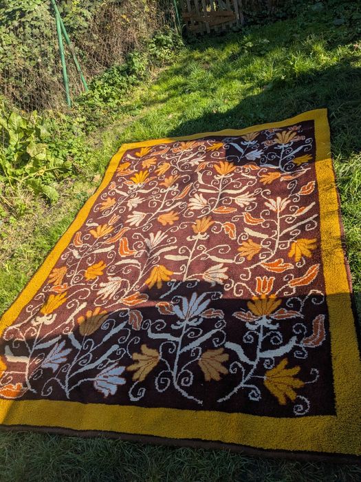 Dywan akrylowy stary 290x200 cm.