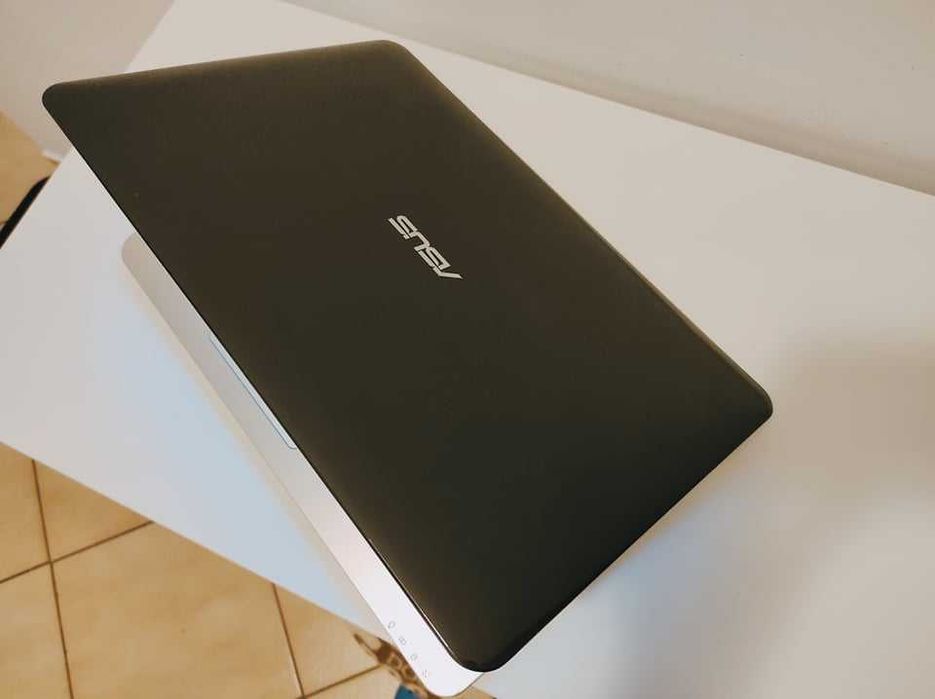 Laptop ASUS X509JA-BQ241T 15,6" Intel® Core™ i5  6GB RAM 512GB Dysk