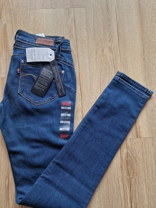 Spodnie damskie Levis