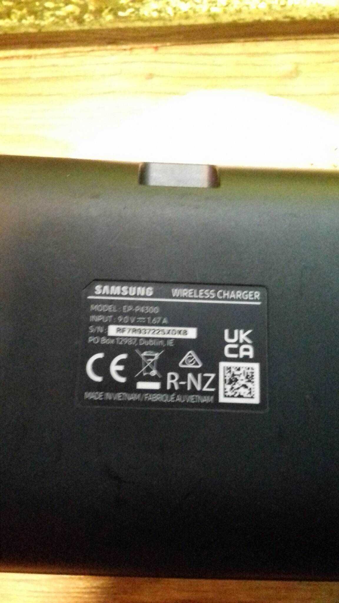 Samsung Ładowarka sieciowa  EP-P4300  2 A (EP-P4300TBEGEU)