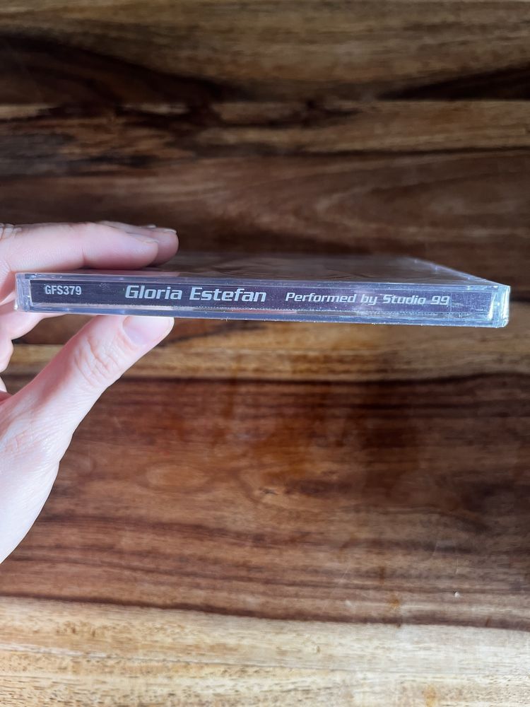 Nowa płyta CD Studio 99 Perform the Songs of Gloria Estefan