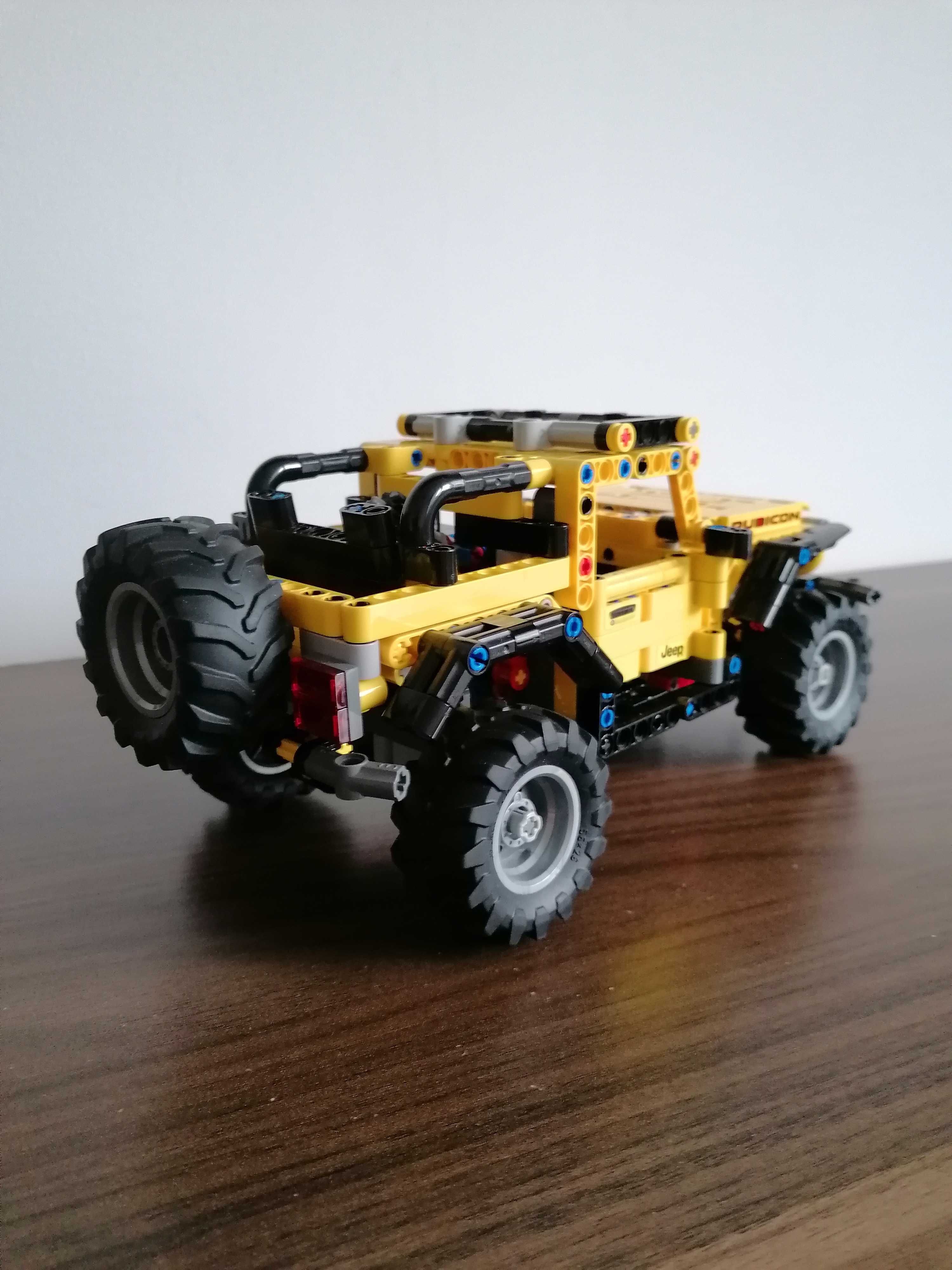 Lego Technic Jeep 42122