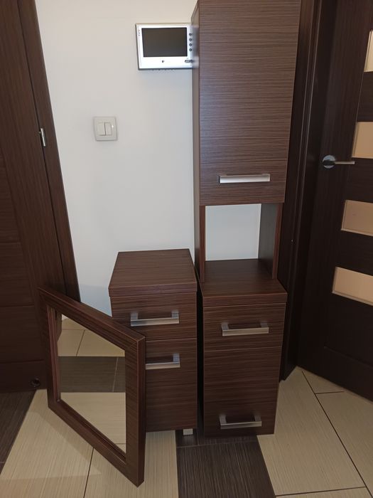 Zestaw mebli łazienkowych