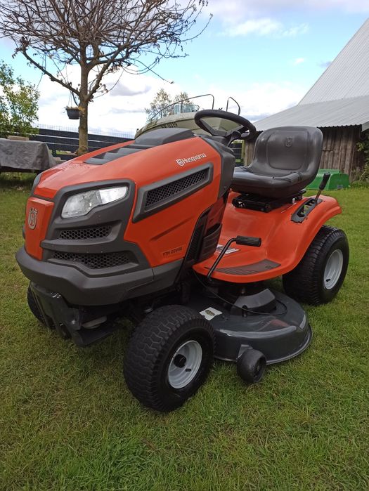 Traktorek kosiarka Husqvarna Briggs stratton 22 koni V2