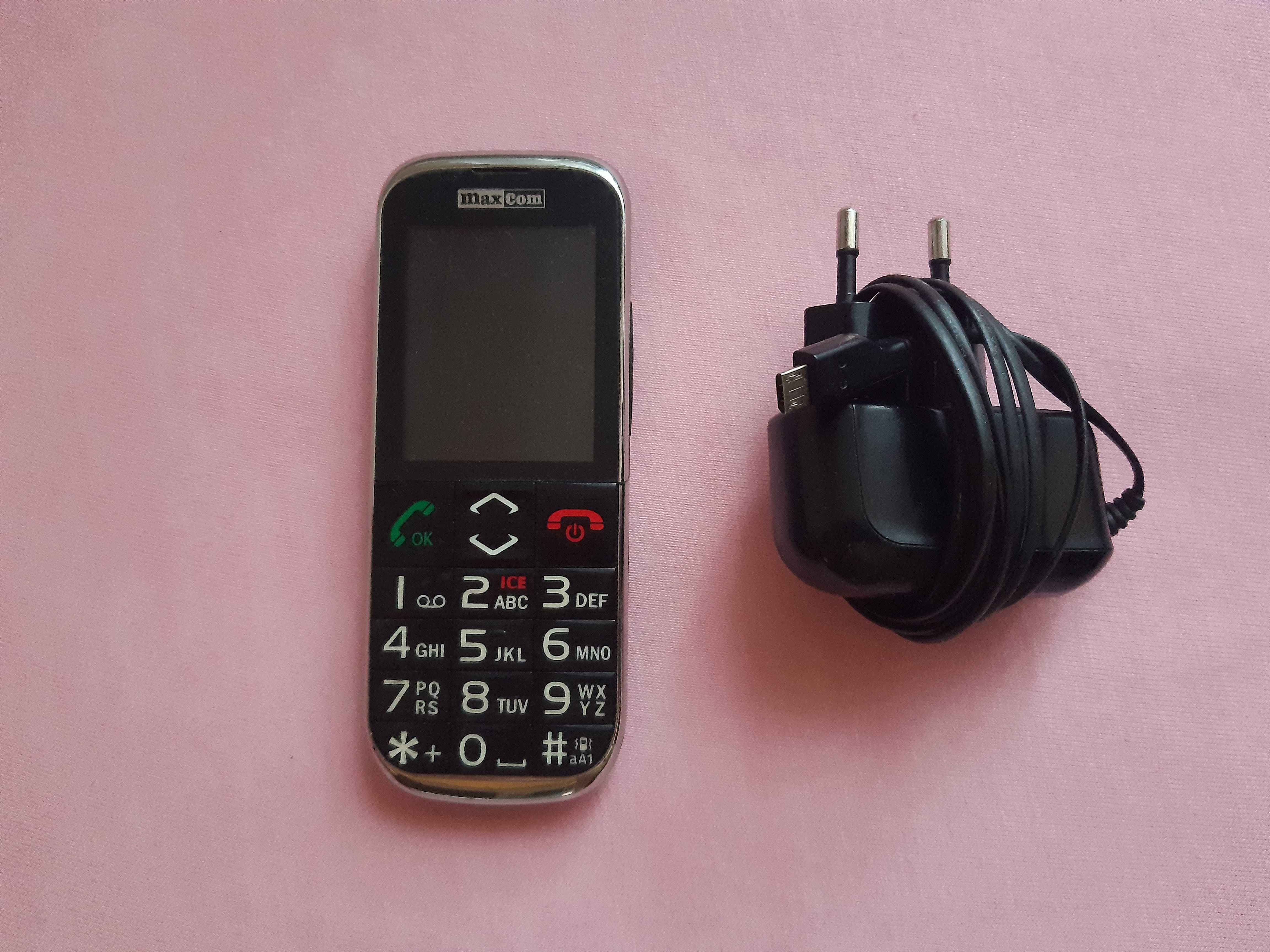 Telefon MAX COM MM720BB.