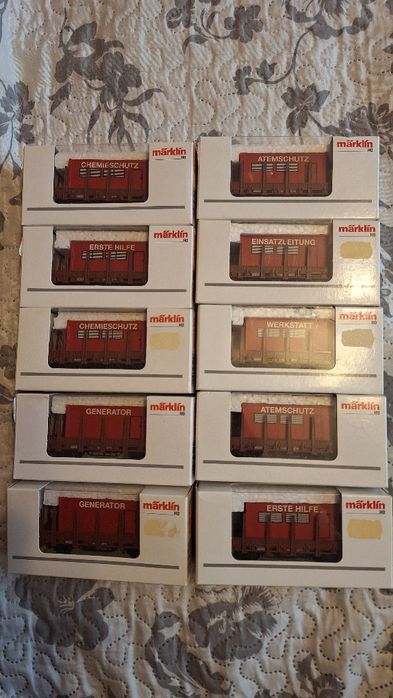 Zestaw 10 nowych strażackich platform kłonicowych z kontenerami Markli