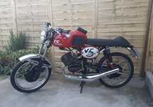 Vendo Sachs v5 com 2 motores