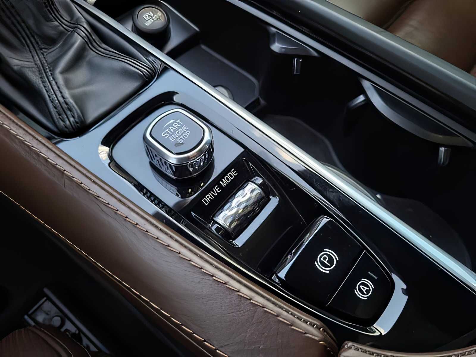 2019 Volvo XC90 T6