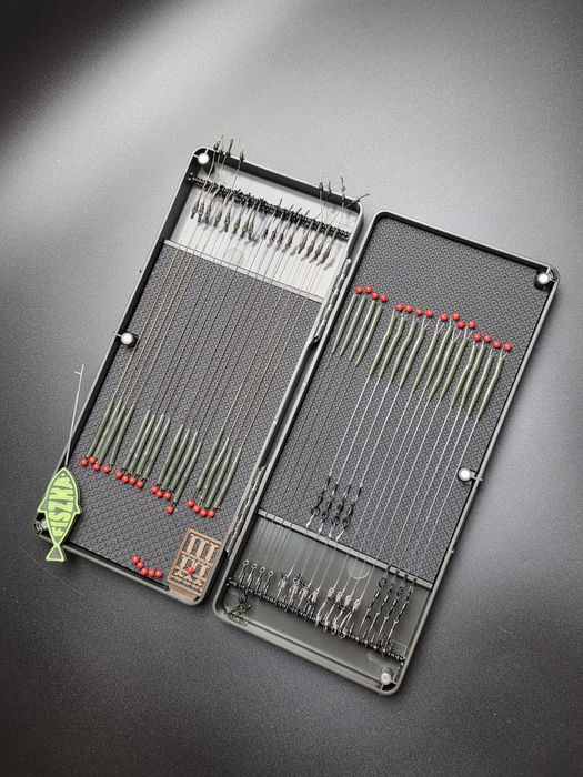 Zestaw 32 przyponów karpiowych #4 w piórniku Fiszka