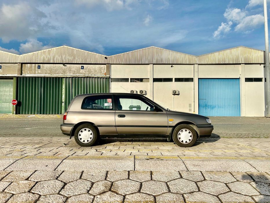 Nissan Sunny N14 1.4 16v (com apenas 145.000kms)