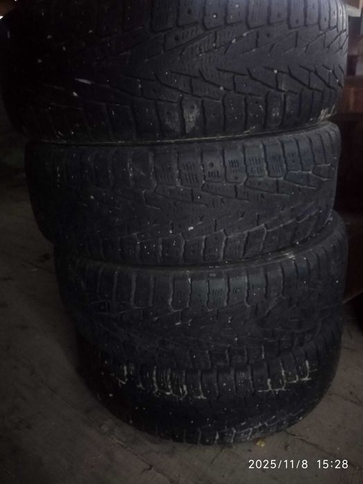 Резина зима nokian р 17