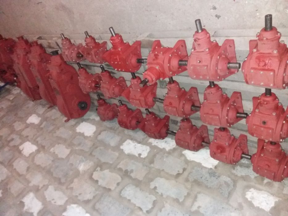 Продам редуктора угловие 1-2. (Коса, Фреза)