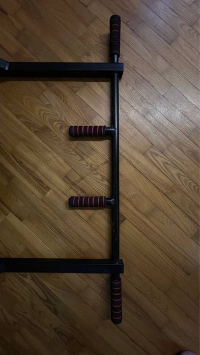 Турнік, бруси, доманій тренажер