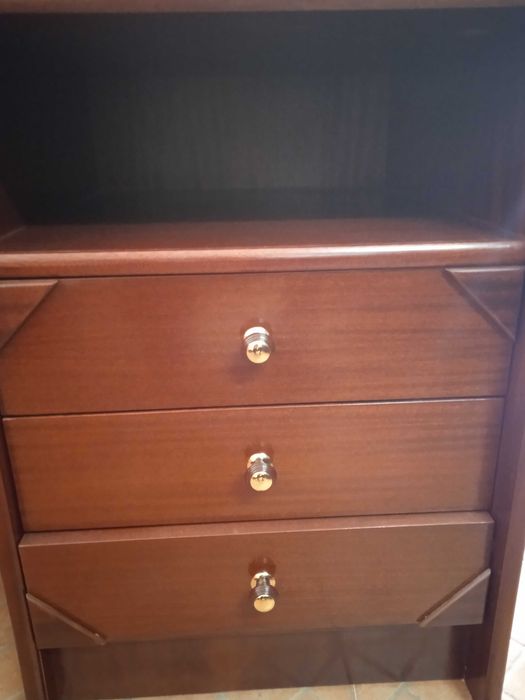 secretária nunca usada 1,60x0,60