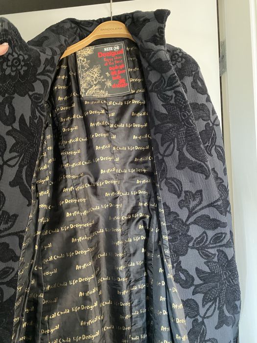 DESIGUAL Casaco comprido muito bonito com pouco uso preto