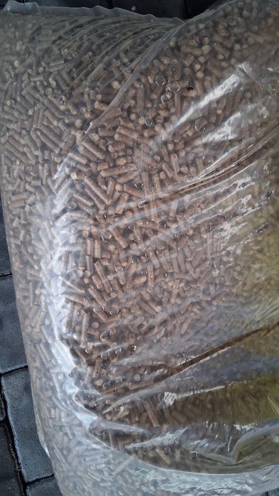 Sprzedam Pellet 6 i 8 mm  oraz drewno opalowe