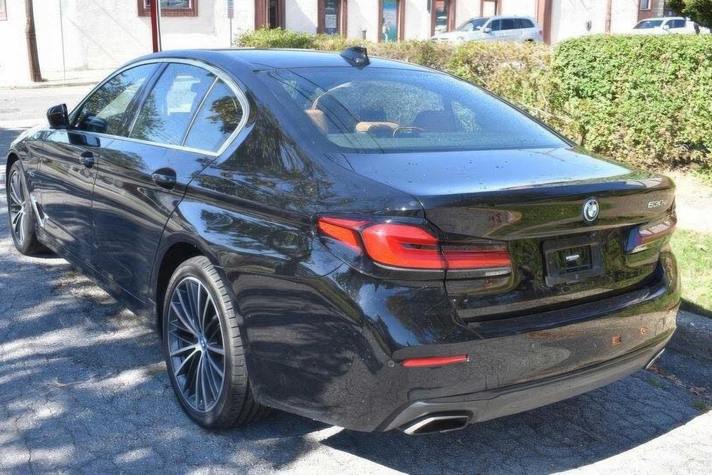 BMW 5 Series 530e Hybrid Plug-in      2023